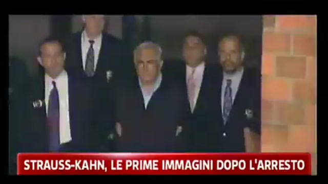 Strauss-Kahn, le prime immagini dopo l'arresto