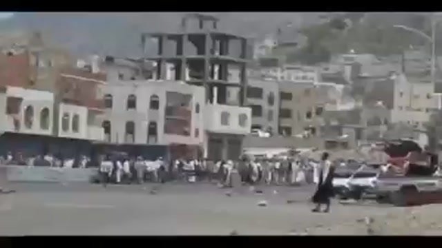 Yemen, Presidente ad interim vedrà militari e figli Saleh