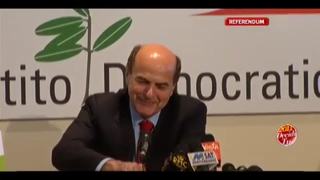 Referendum 2011, conferenza stampa Pier Luigi Bersani