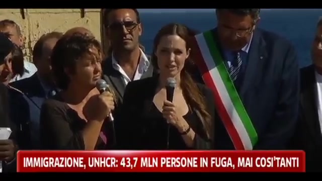 Lampedusa, la visita di Guterres e di Angelina Jolie