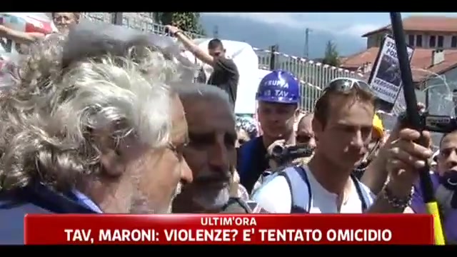 Proteste NO TAV, Beppe Grillo: eroe chi protesta pacificamente