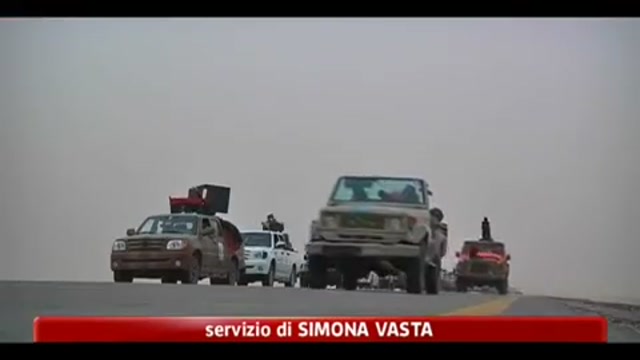 Libia, ribelli entrano a Brega, combattimenti con lealisti