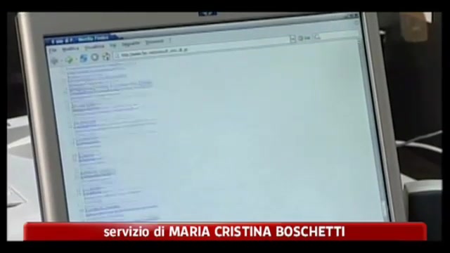 Internet, hacker rivendicano attacco a cyberpolizia