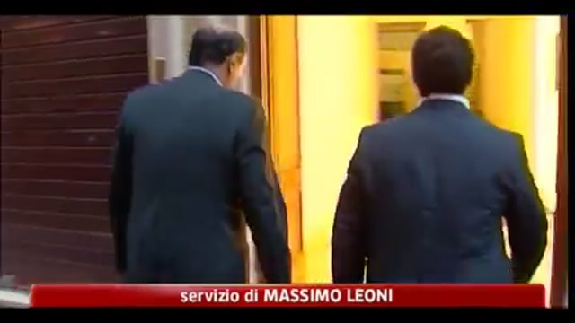 Bersani: no fango su Pd, pronte querele