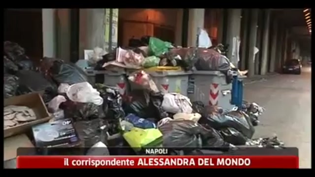 Emergenza rifiuti, ancora roghi dolosi a Napoli e provincia