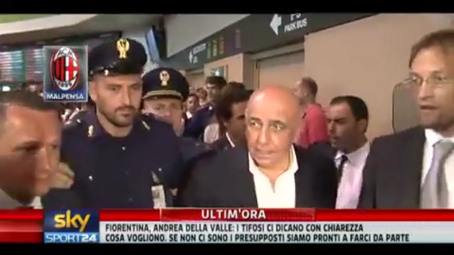 Galliani arriva a Malpensa dopo la Supercoppa
