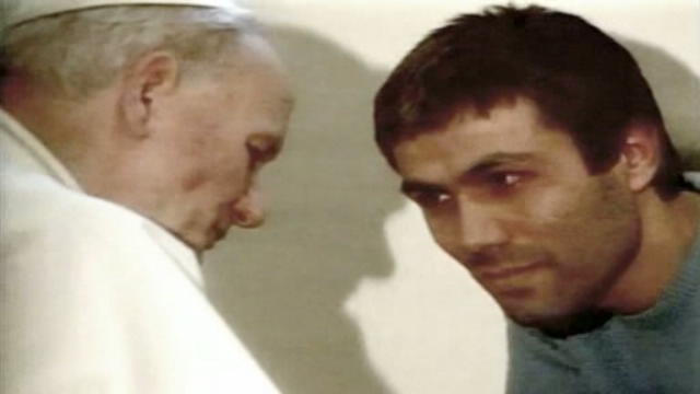 L'incontro tra Giovanni Paolo II e Mehmet Ali Agca