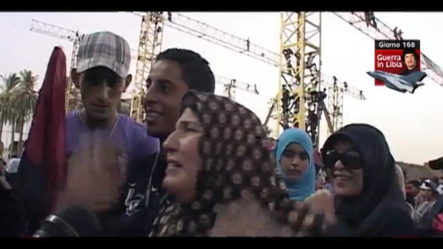 Tripoli, donne in piazza per festeggiare caduta regime