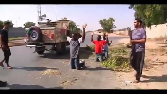 Libia,Amnesty:violazione diritti umani da lealisti e ribelli
