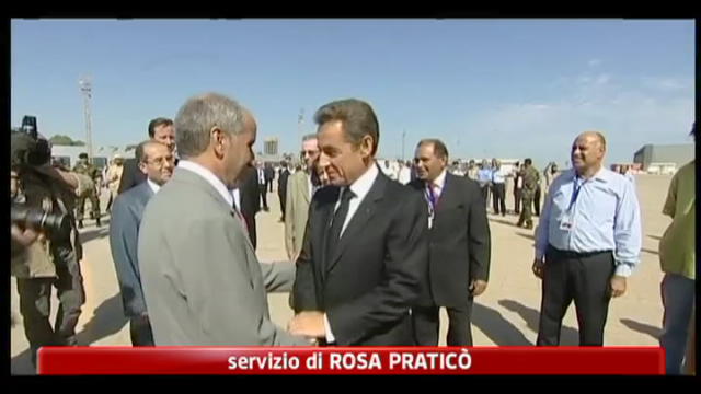 Libia, Sarkozy e Cameron a Tripoli per incontrare leader CNT