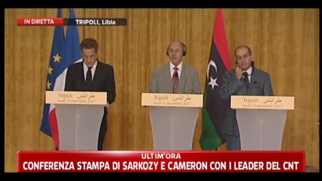 Conferenza stampa Sarkozy e Cameron con i leader del CNT