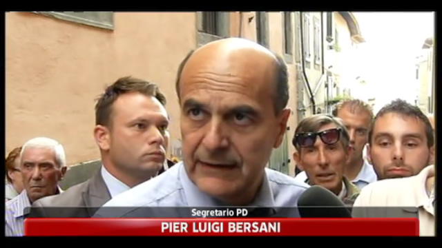 Bersani: via Berlusconi per recuperare credibilità