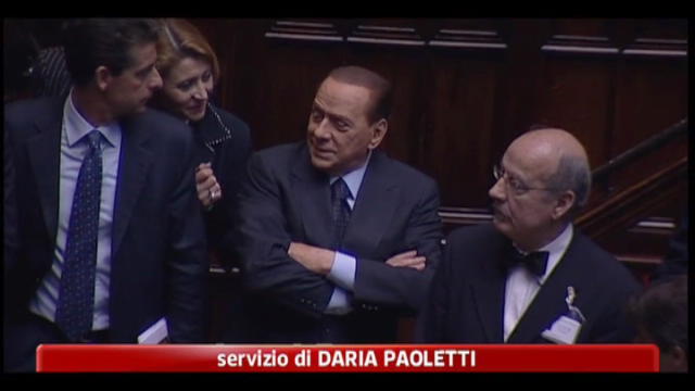 Fini: gli italiani vogliono liberarsi fardello Berlusconi