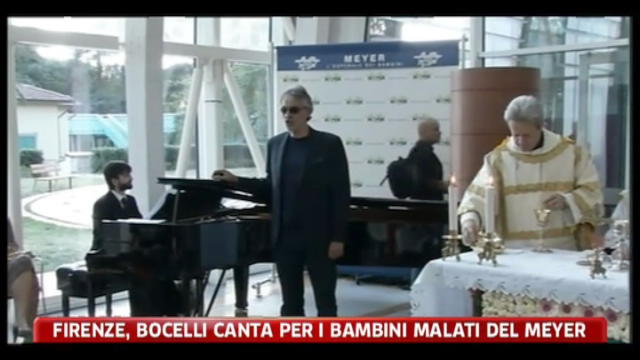 Firenze, Bocelli canta per i bambini malati del Meyer