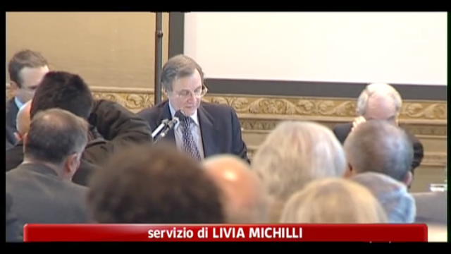 Bankitalia, Bersani: bene Visco, ma da Berlusconi discredito