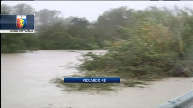 Alluvione in Liguria, Riccardo Re in diretta da Genova