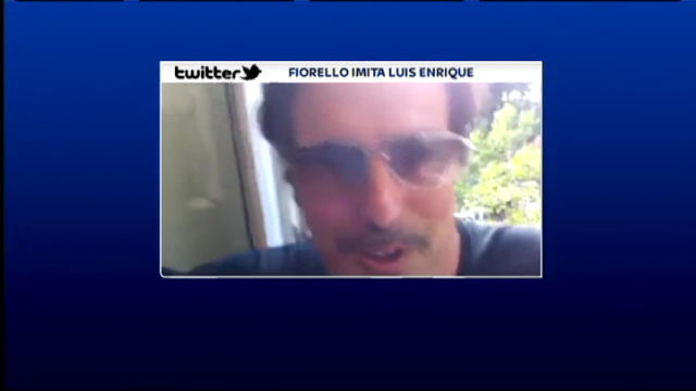 Twitter, Fiorello imita Luis Enrique
