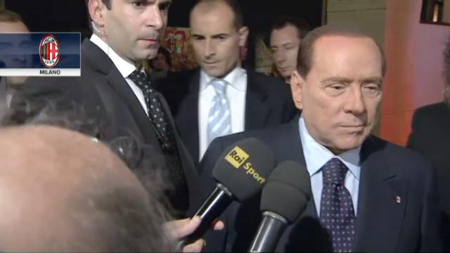 Berlusconi su Tevez: "Scelga prestigio o soldi"