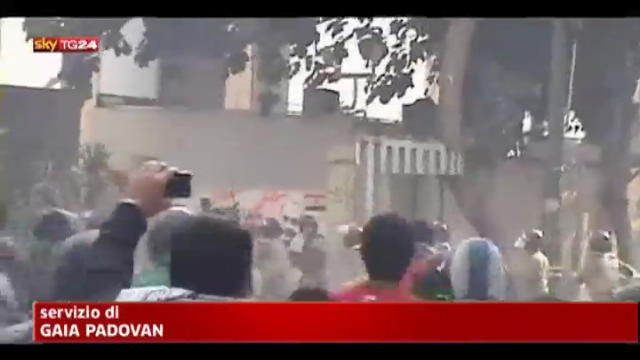 Egitto, nuovi scontri tra esercito e manifestanti