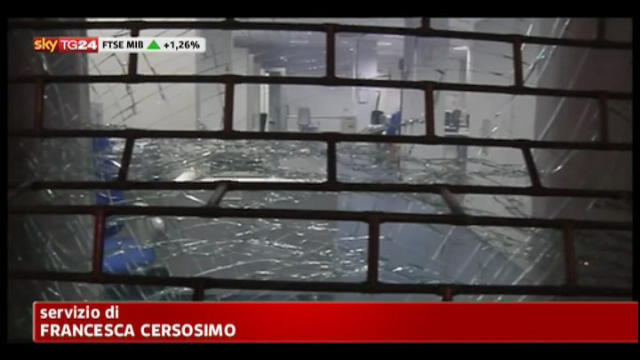 Equitalia, ordigni esplosivi contro sede di Napoli