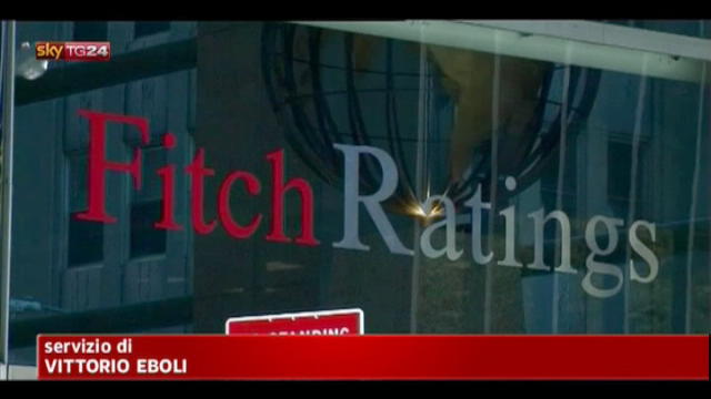 Dopo S&P, anche Fitch declassa l'Italia di 2 gradini