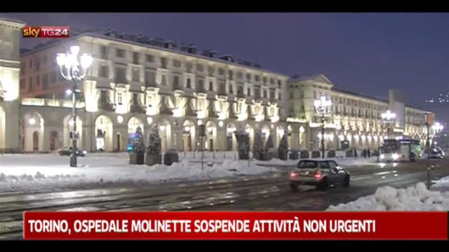 Torino, ospedale Molinette sospende attività non urgenti