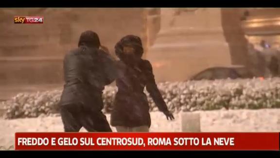Freddo e gelo sul centro sud, Roma sotto la neve