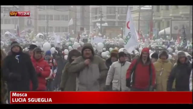 Mosca scende in piazza contro Putin