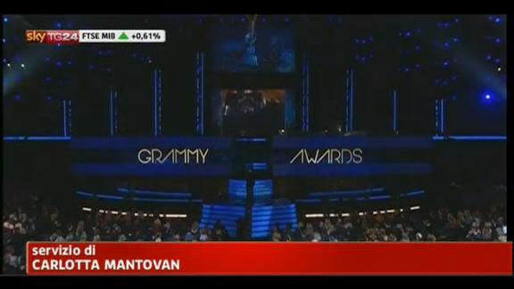 Grammy Awards 2012 listati a lutto per Whitney