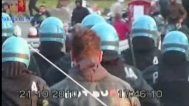 Tifo violento: arrestati 11 ultrà del Napoli