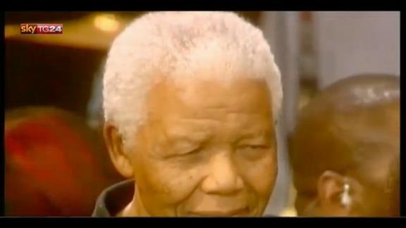 Sudafrica, Mandela dimesso dall'ospedale