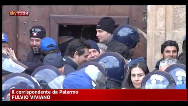 Palermo, Forconi occupano sede Assemblea Regionale