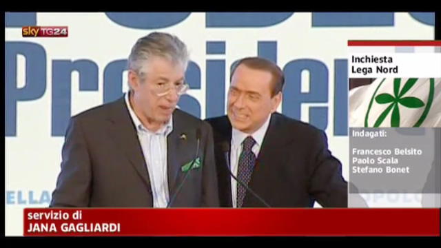 Lega, Berlusconi interviene in difesa di Bossi