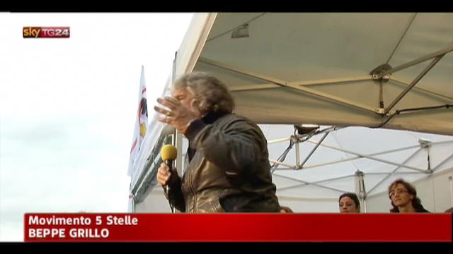 Milano, Beppe Grillo: ho aiutato Vendola, ora mi sparerei
