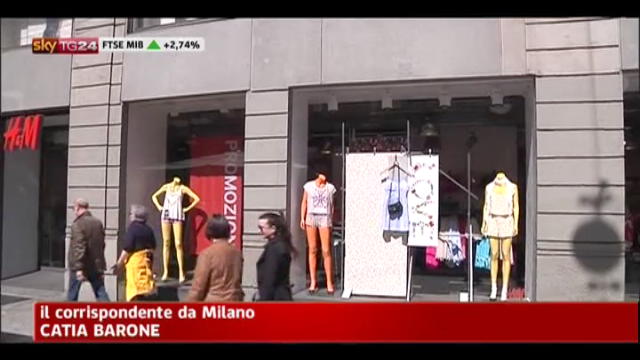 Milano, polemica per i negozi aperti il 25 aprile