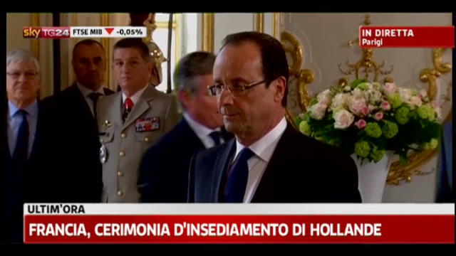Francia, insediamento Hollande: il giuramento