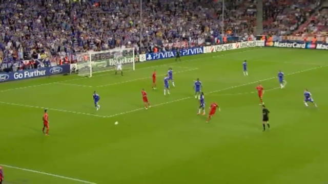 Bayern-Chelsea 95': Ribery va giù, calcio di rigore