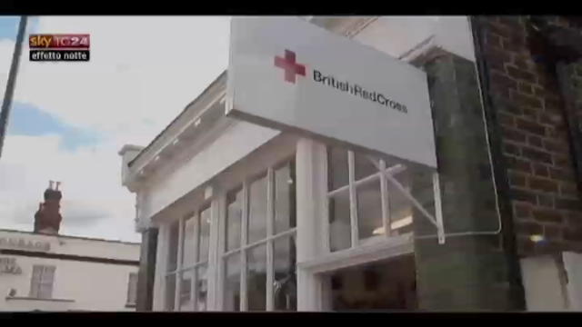 Lost & Found-Gran Bretagna: vendita beneficienza Croce Rossa