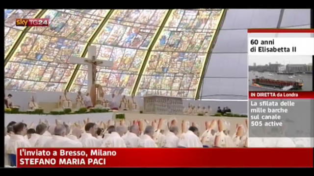 Papa a Milano, concluso VII incontro mondiale delle famiglie
