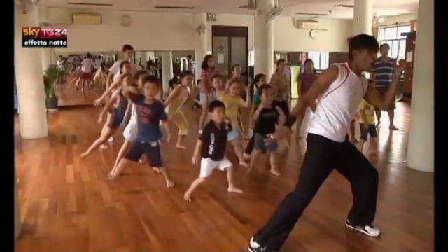 Lost & Found- Vietnam, 20 studenti a scuola di Bollywood