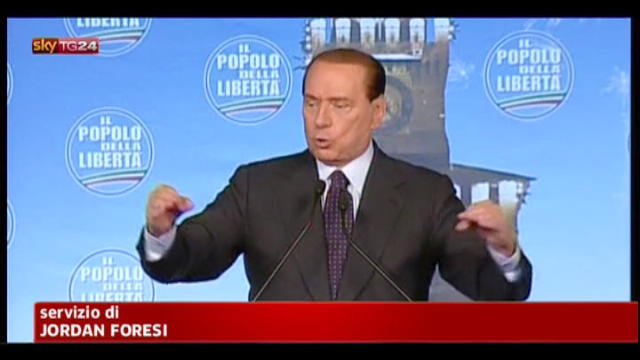 Berlusconi torna in campo, ma l'annuncio slitta