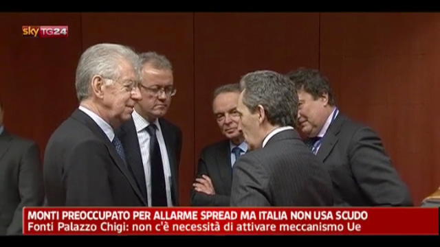 Monti preoccupato per allarme spread ma Italia non usa scudo