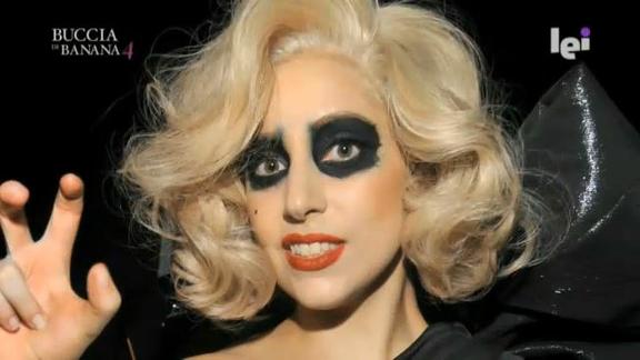Buccia di banana, il make up di Lady Gaga