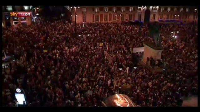 Crisi Spagna, migliaia in piazza contro i tagli del governo