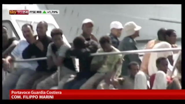 Lampedusa,affonda barcone nella notte: recuperate 54 persone