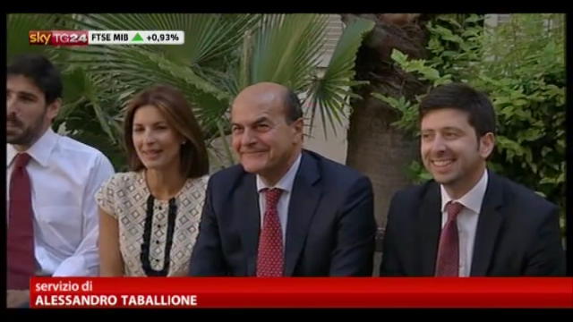 Pd, Bersani presenta squadra per primarie