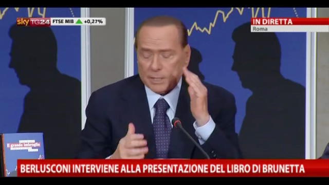 Berlusconi: "Il grande imbroglio è l'euro"