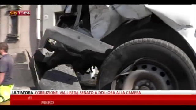 Catania, furgone contro ponteggio: 2 morti e 5 feriti