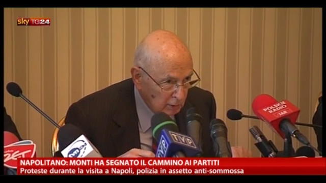 Napolitano: Monti ha segnato il cammino ai partiti
