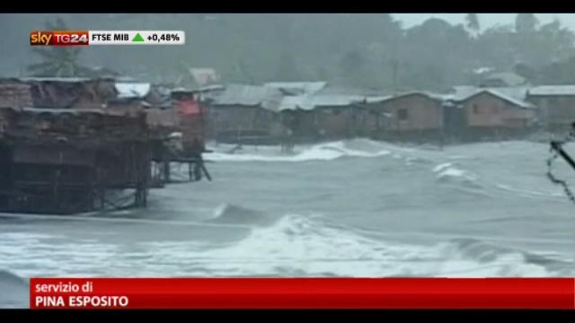 Il tifone Bopha sconvolge le Filippine